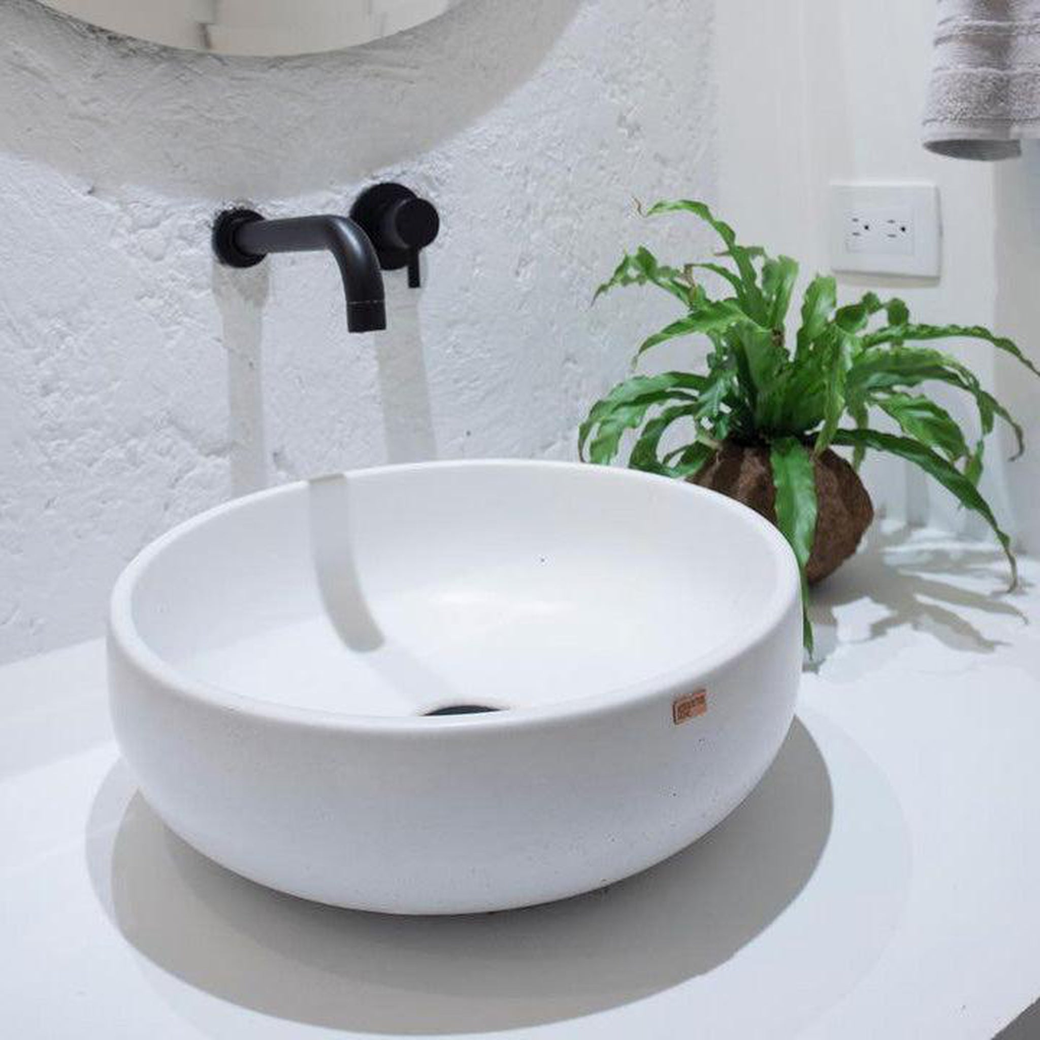 Konkretus, Konkretus Fladd02 15" Tulum White Top Mount Vessel Concrete Bathroom Sink